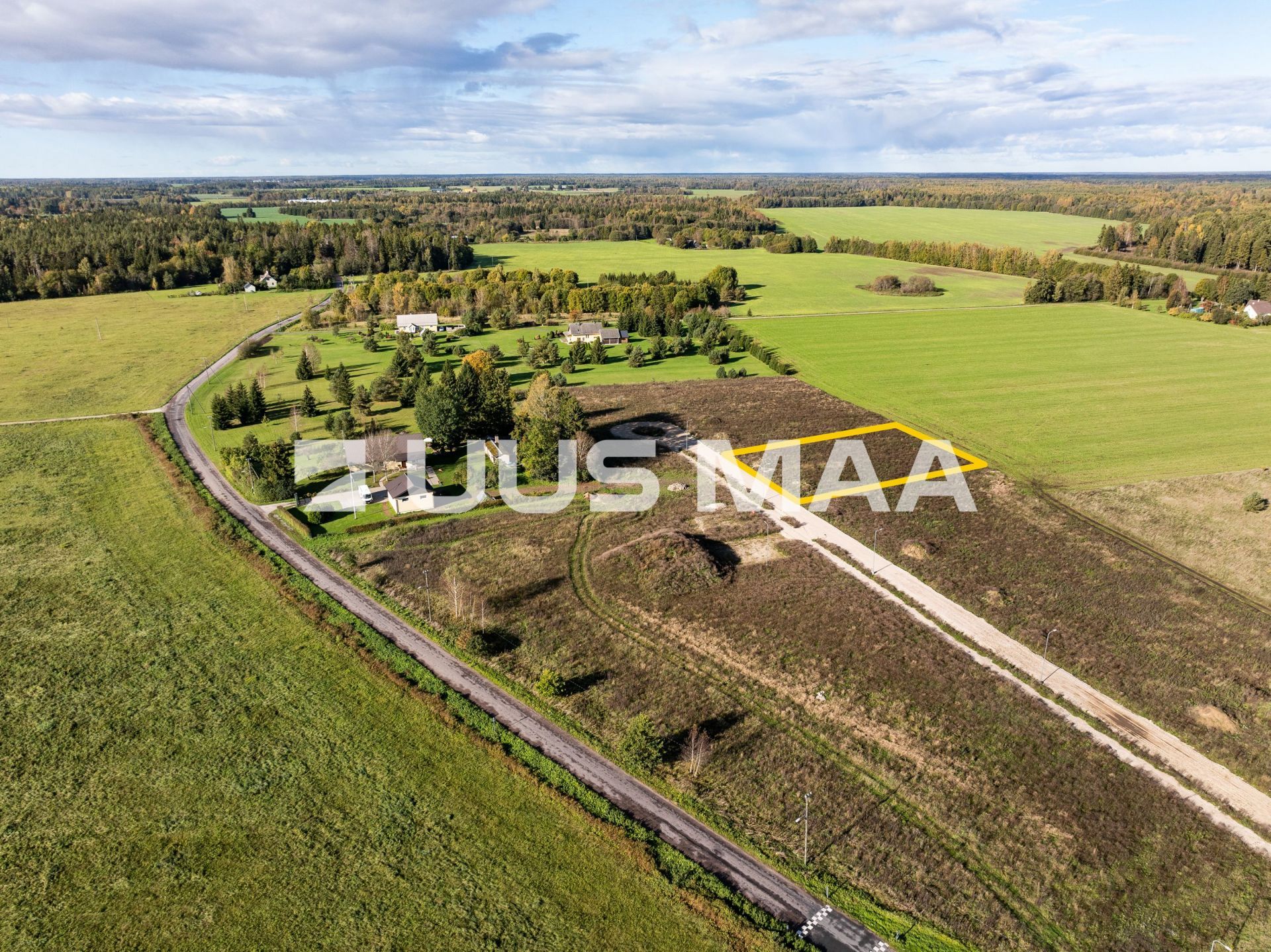 Uus Maa Pluss