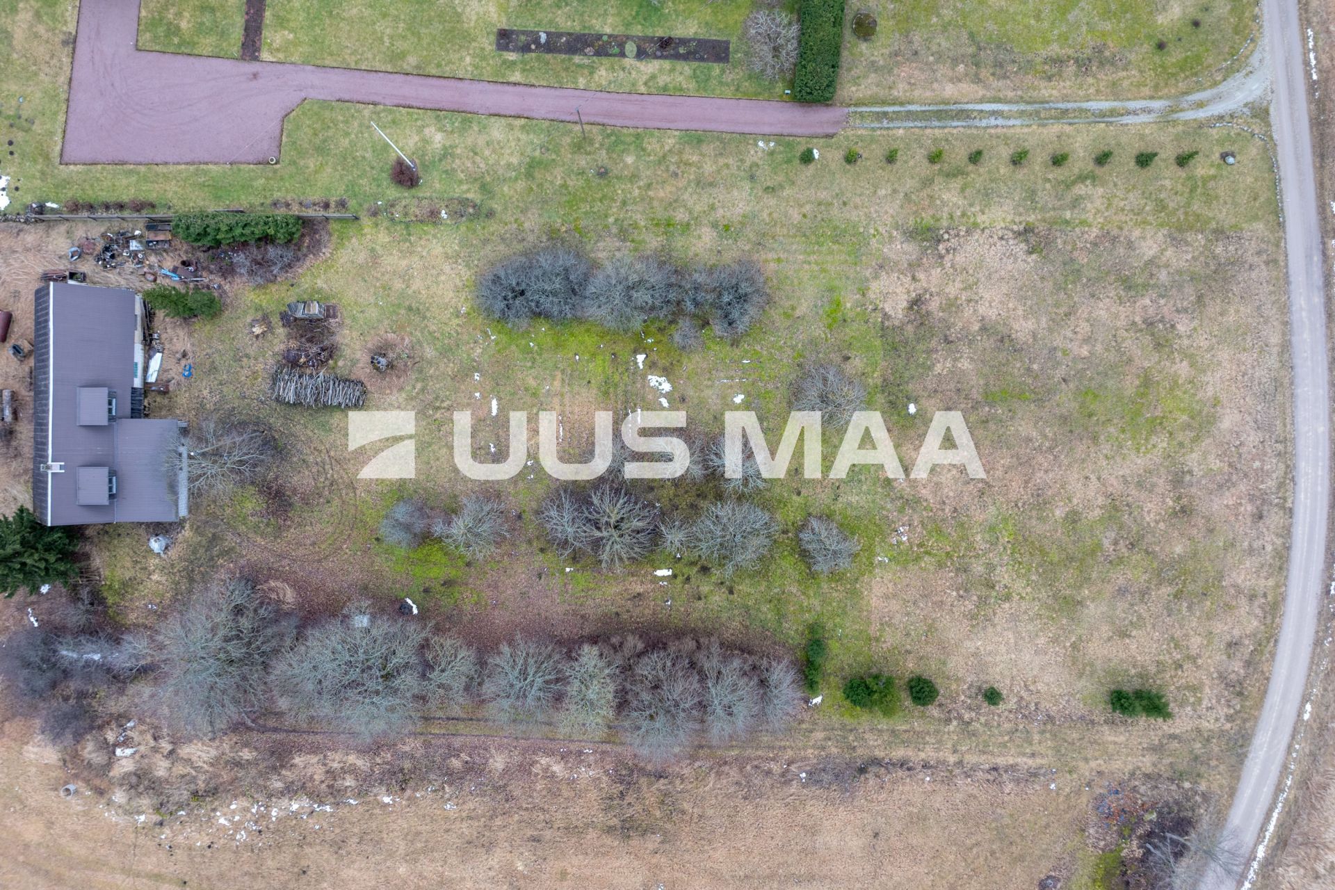 Uus Maa Pluss