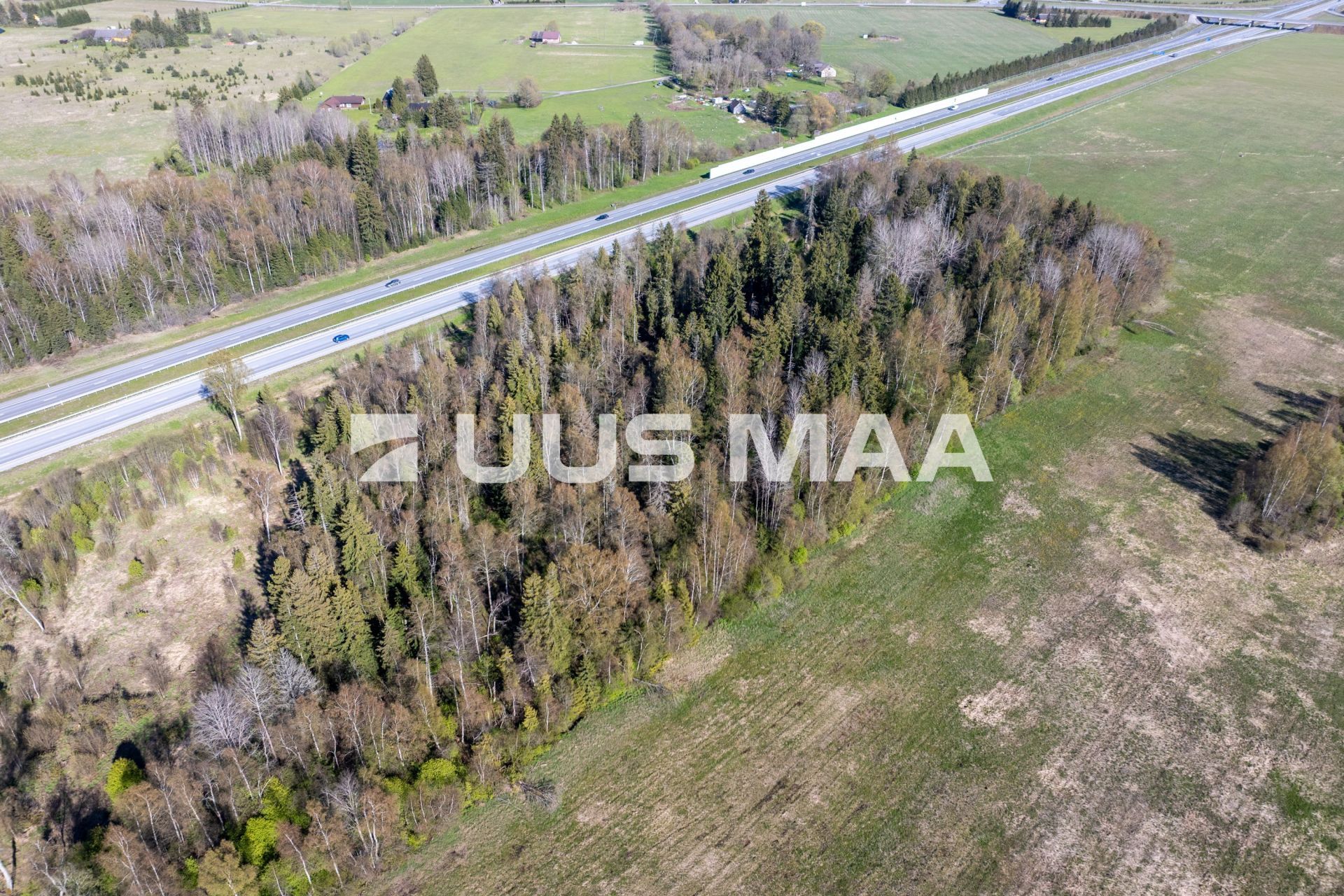Uus Maa Pluss