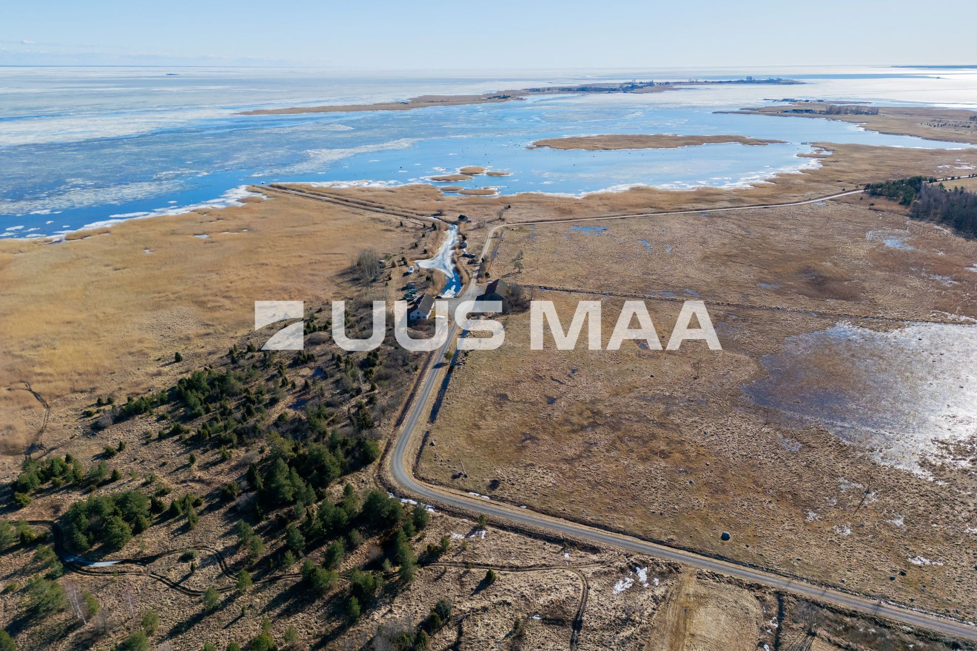 Uus Maa Pluss