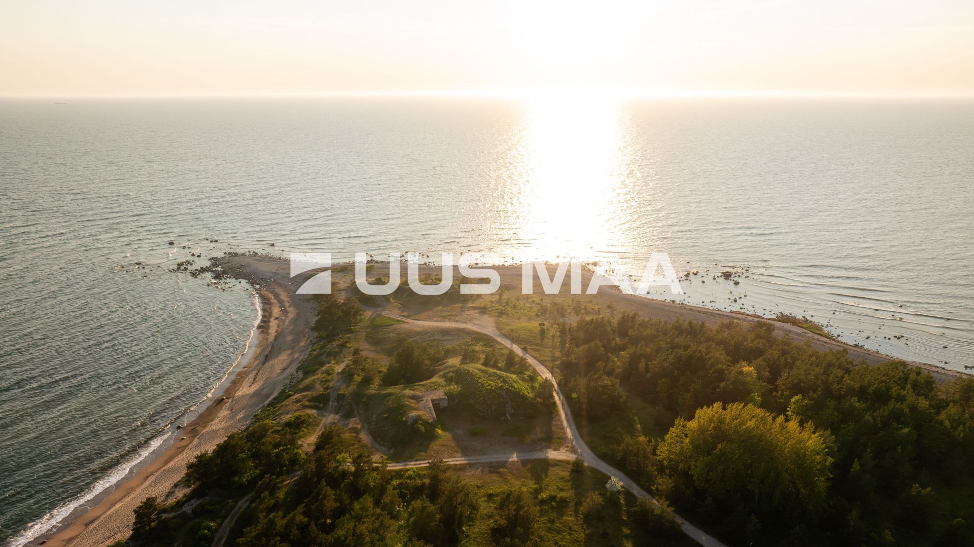 Uus Maa Pluss