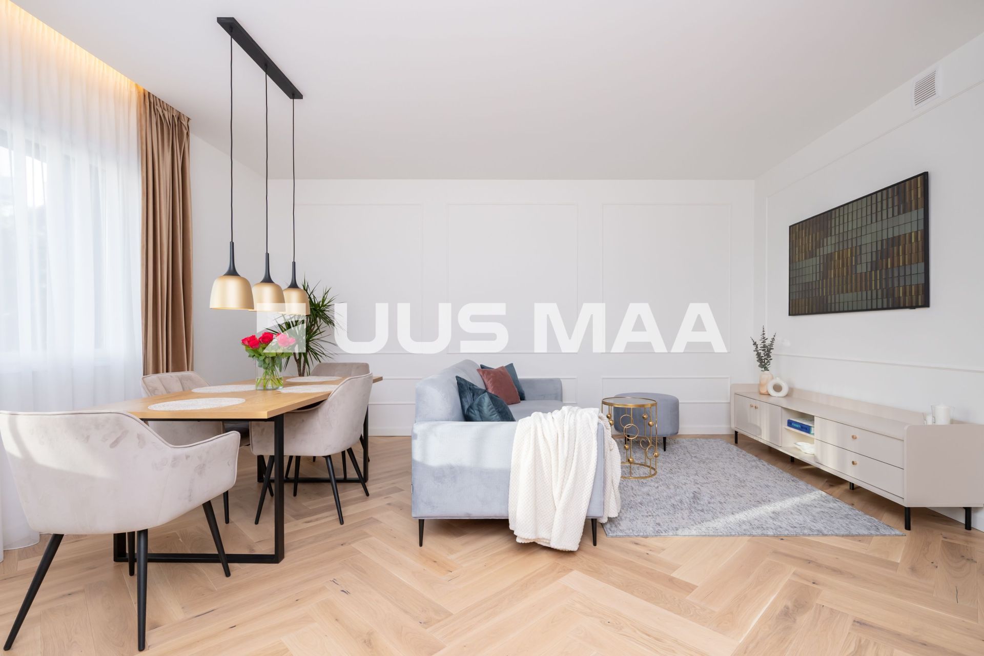 Uus Maa Pluss