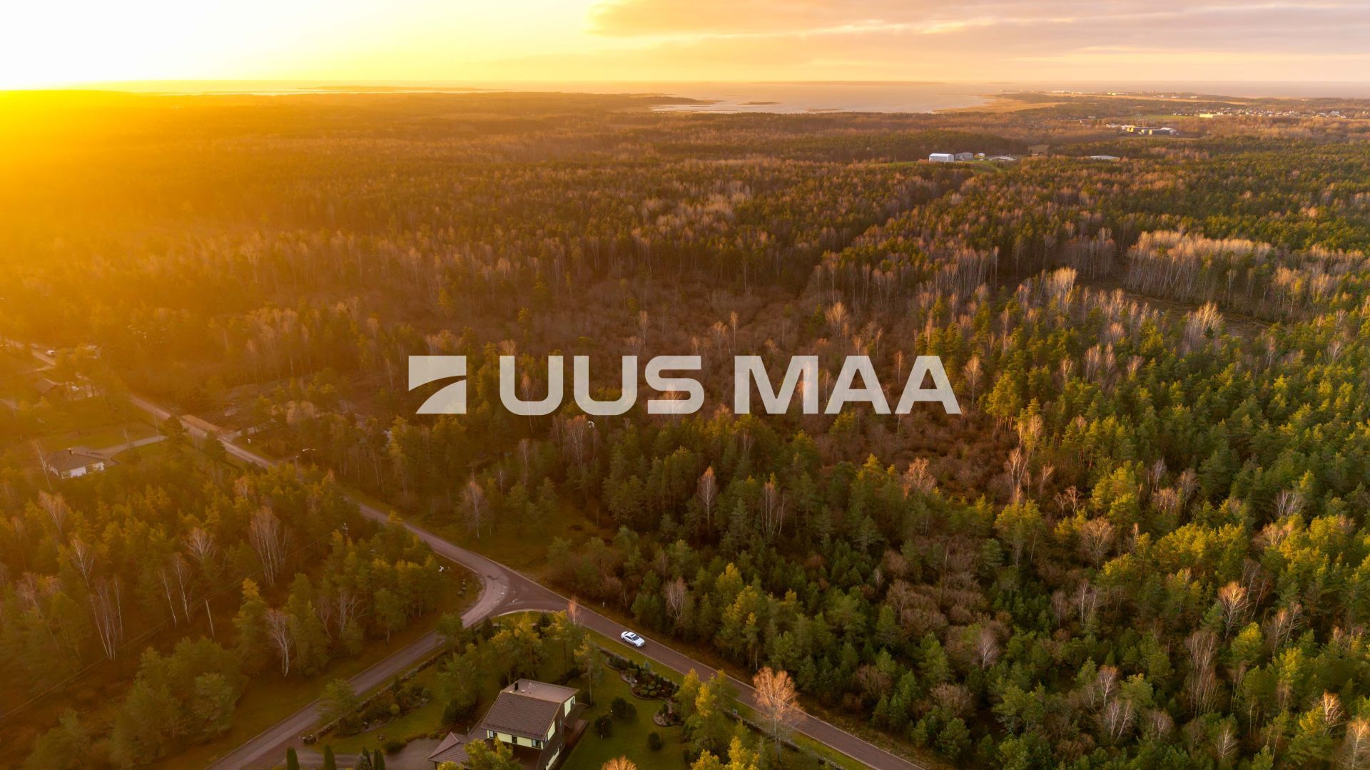 Uus Maa Pluss