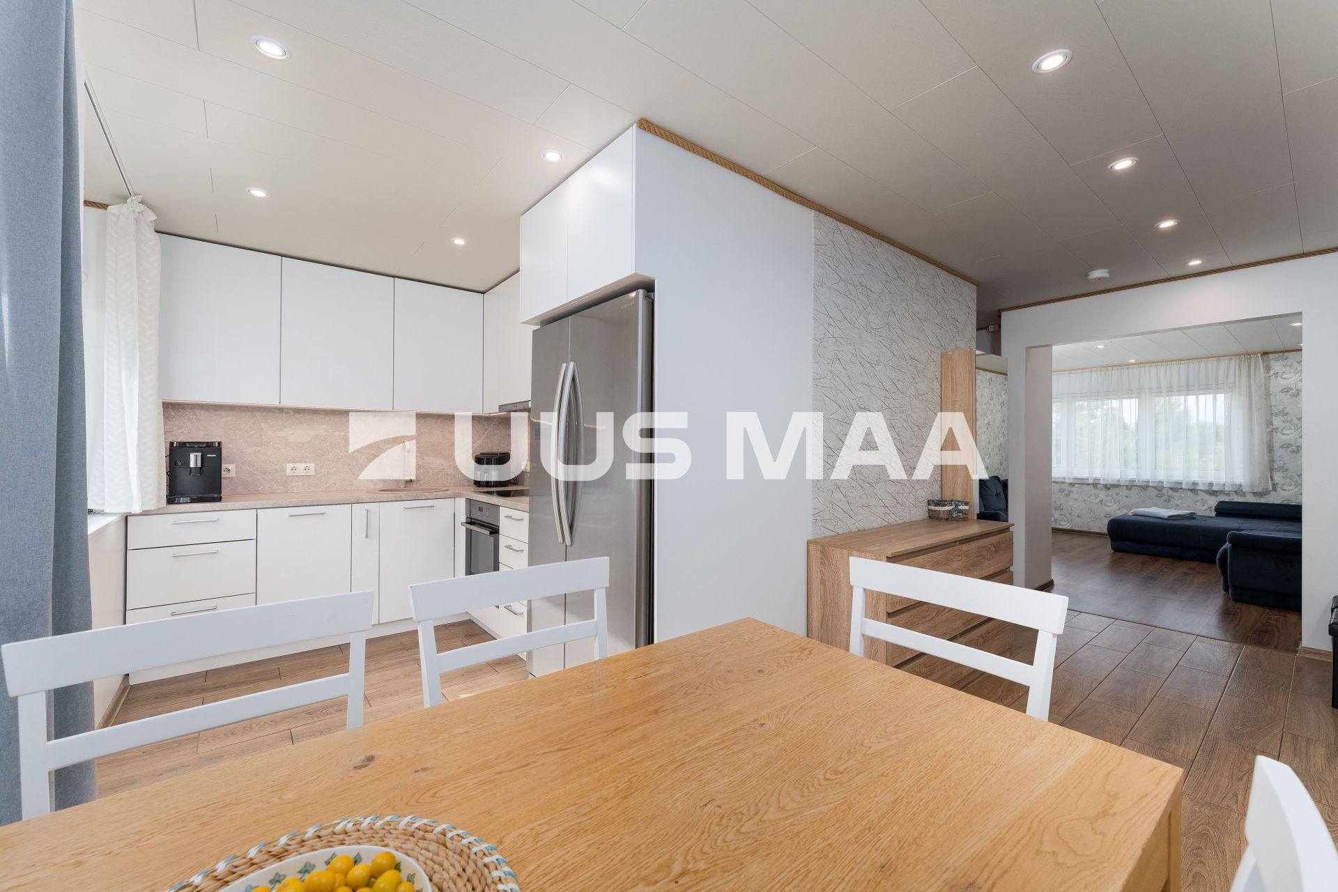 Uus Maa Pluss