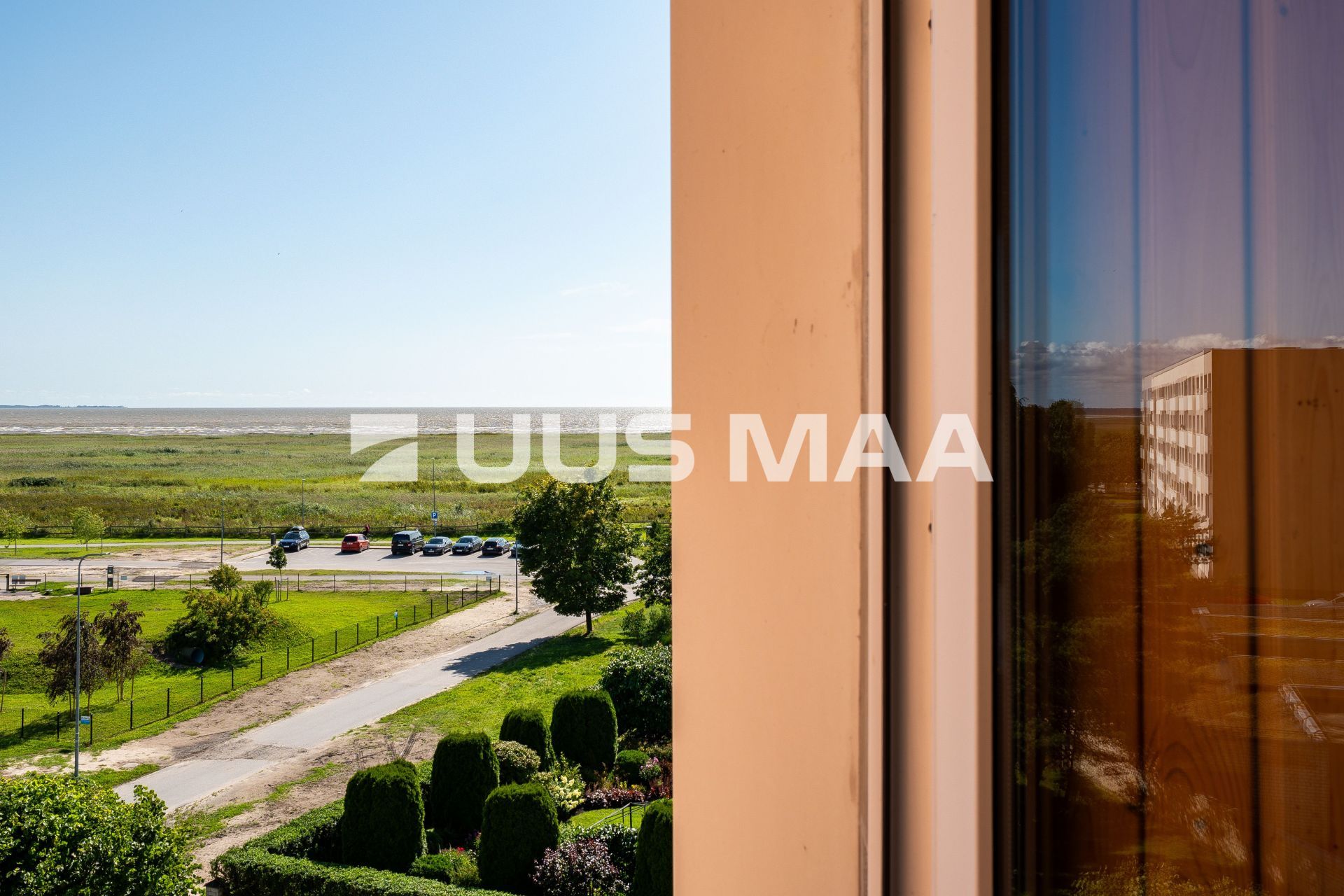Uus Maa Pluss
