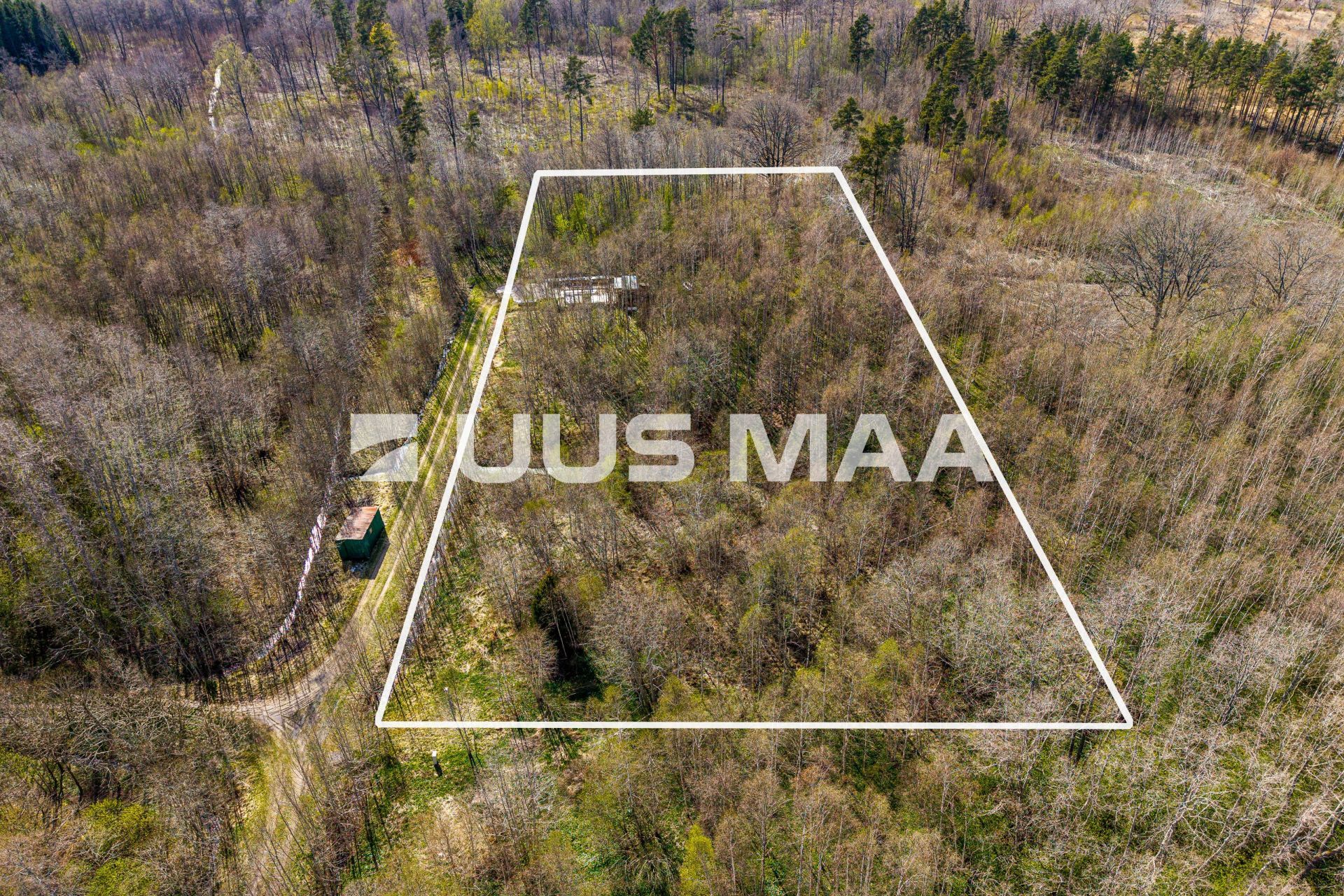 Uus Maa Pluss